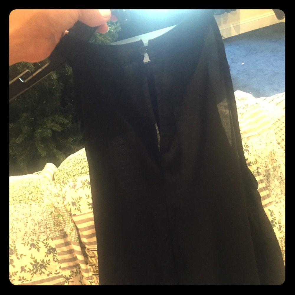 Black flowy tank